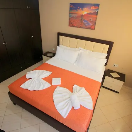 فندق Downtown Hotel 3*