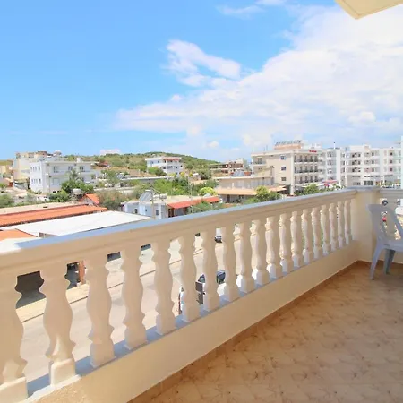 Downtown Hotel فندق كساميل