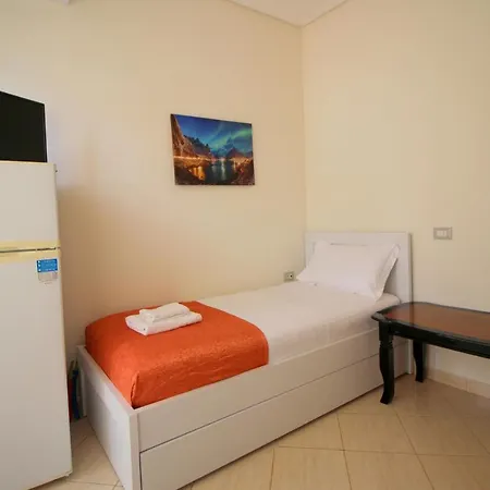 Downtown Hotel فندق 3*