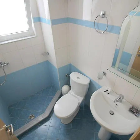 Downtown Hotel Отель 3*