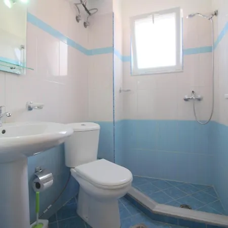 Отель Downtown Hotel 3*