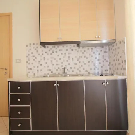 Downtown Hotel Отель 3*