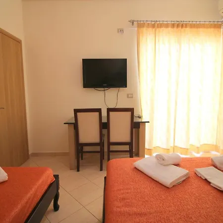Downtown Hotel Ksamil